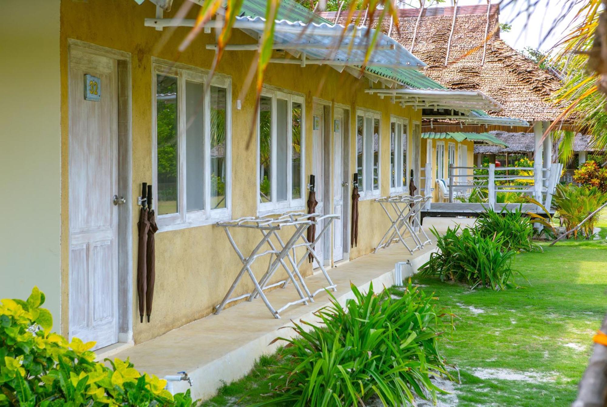 Trikora Beach Club And Resort Teluk Bakau Ngoại thất bức ảnh