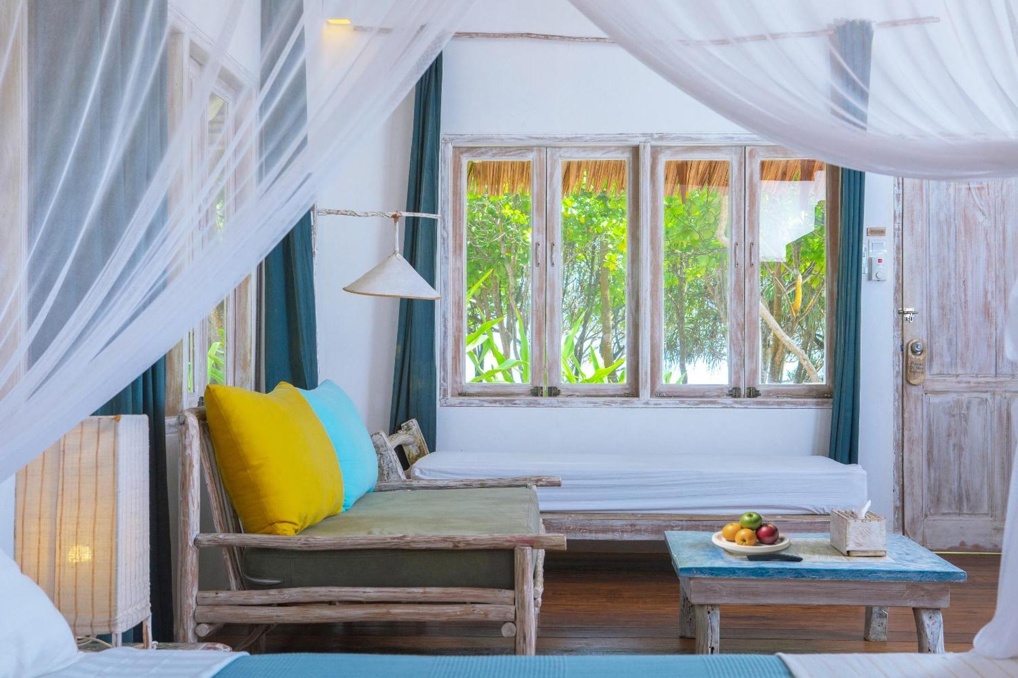 Trikora Beach Club And Resort Teluk Bakau Ngoại thất bức ảnh
