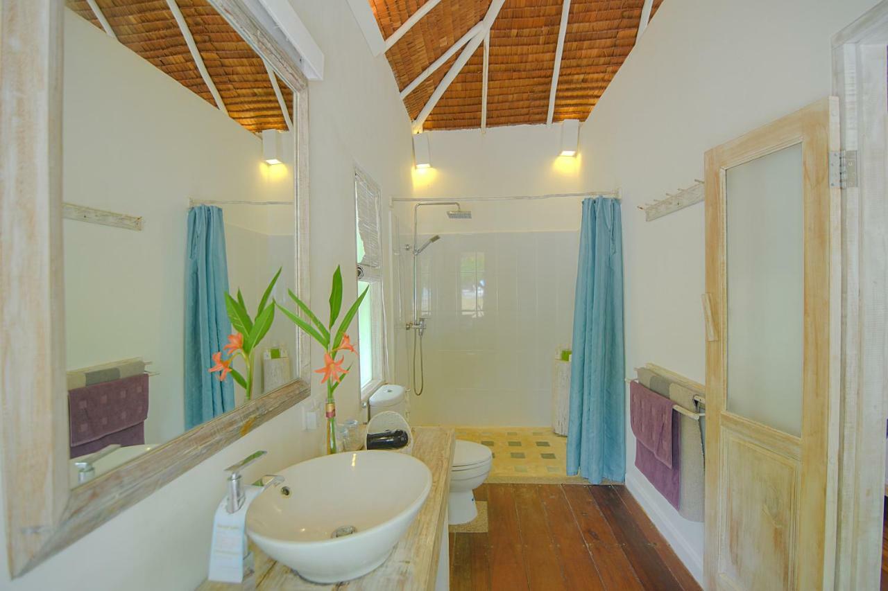 Trikora Beach Club And Resort Teluk Bakau Ngoại thất bức ảnh